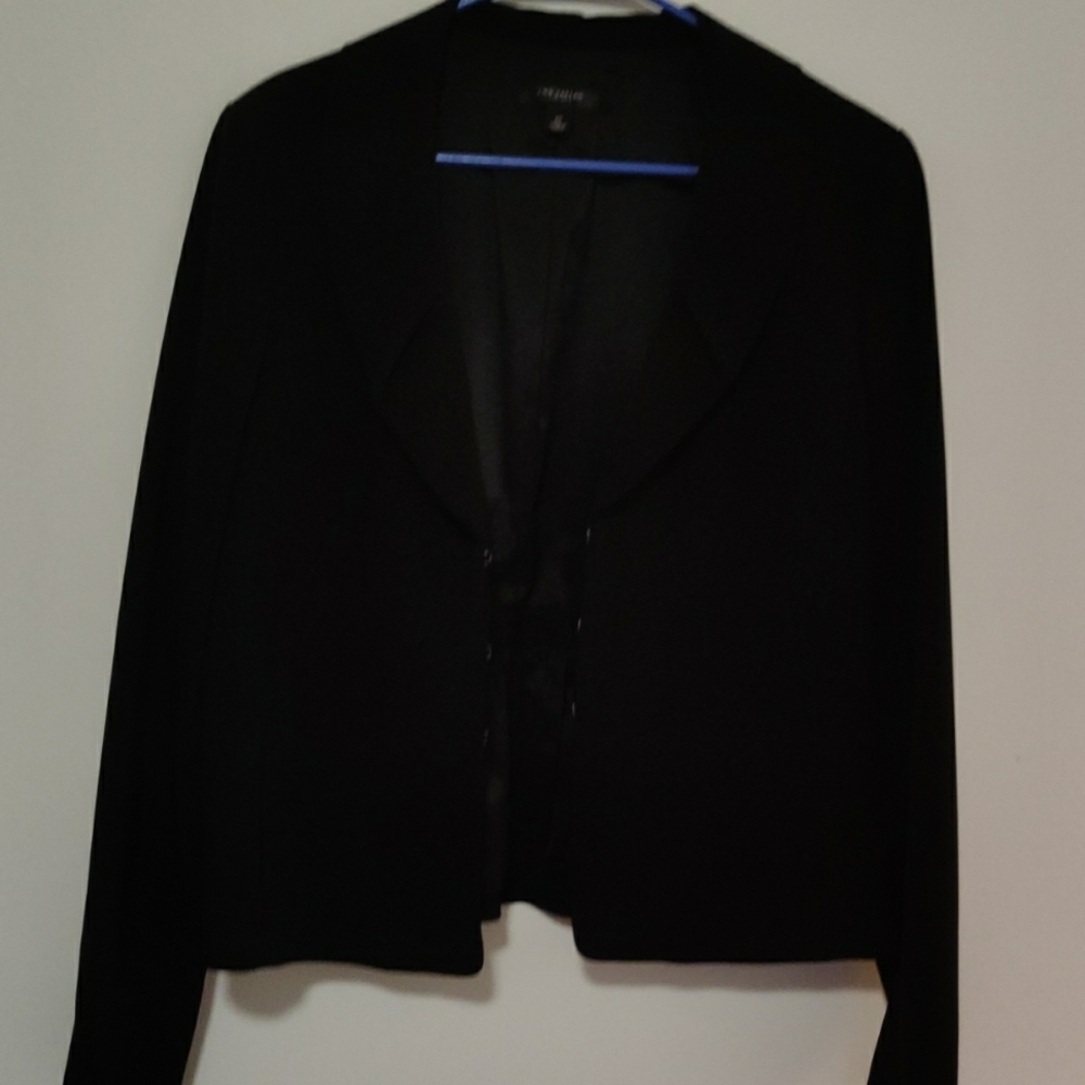 Beautiful Blazer liner dinner or work